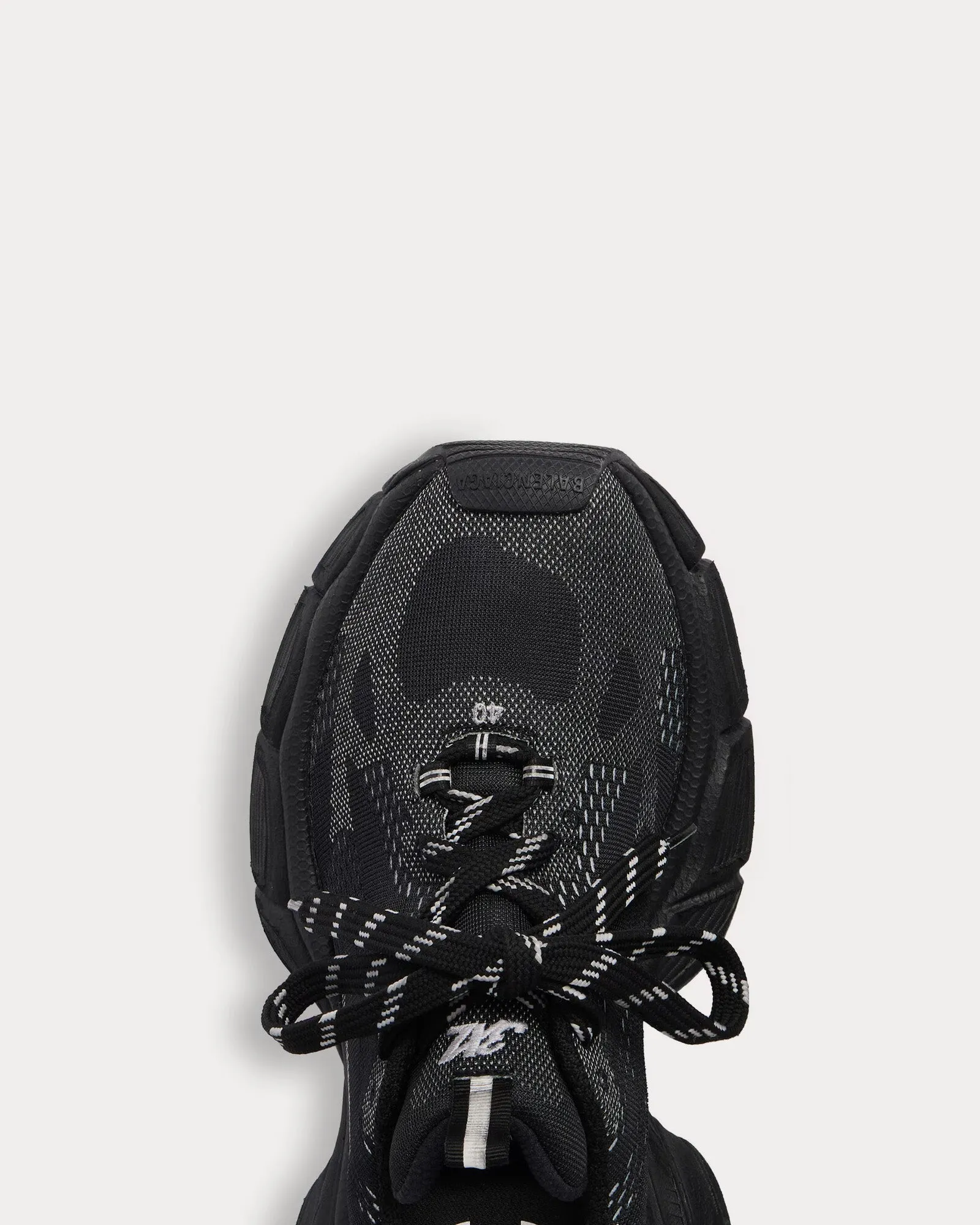 3XL Knit Polyeaster Black / White Low Top Sneakers
