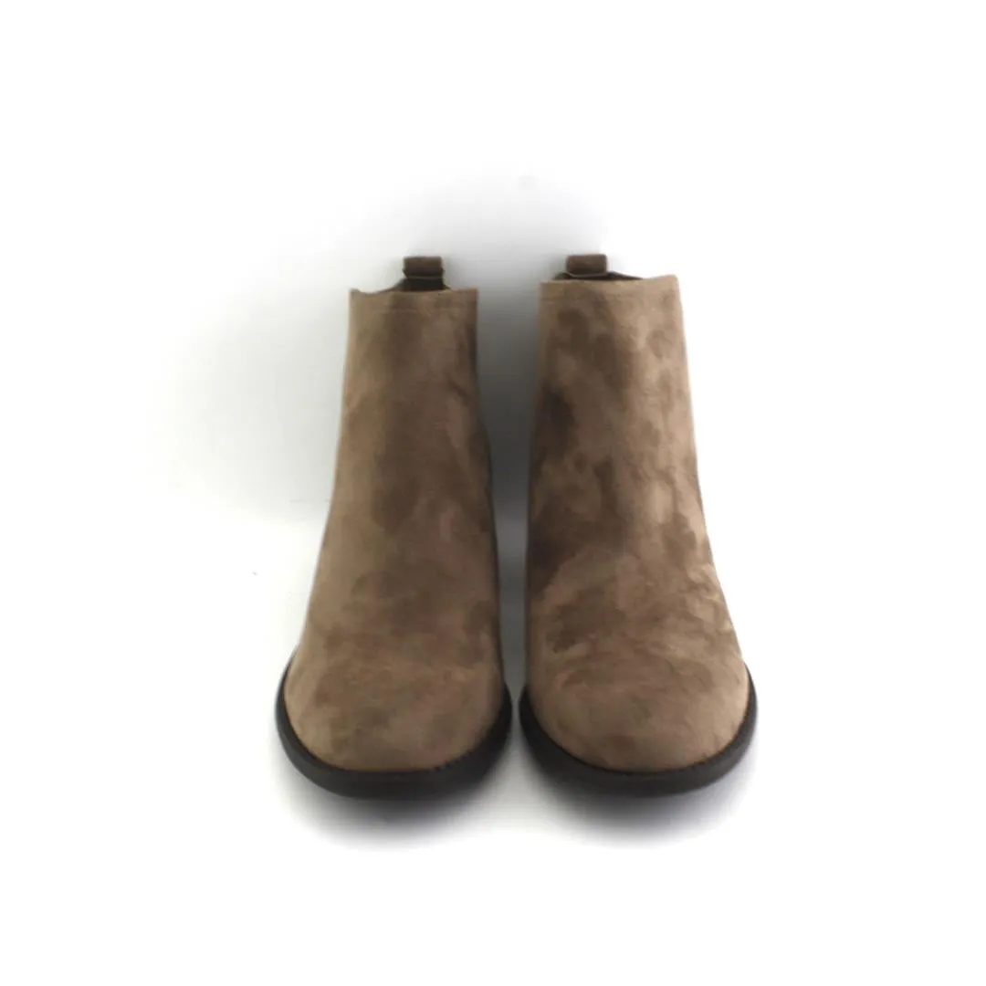 DR SCHOLLS JORIE, STUCCO
