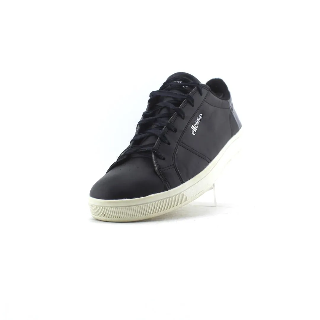 ELLESSE .