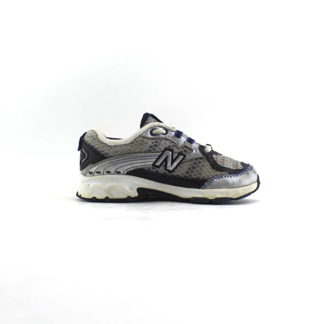 NEW BALANCE 686