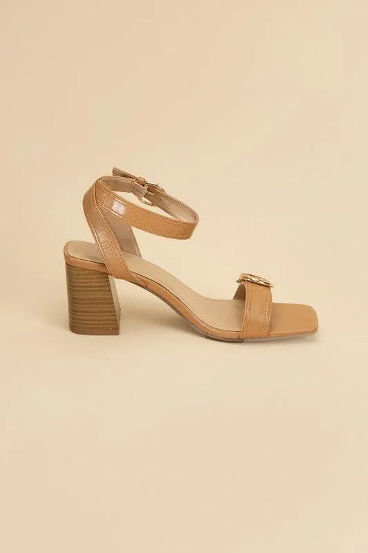 TREATY-S BUCKLE SANDAL HEELS