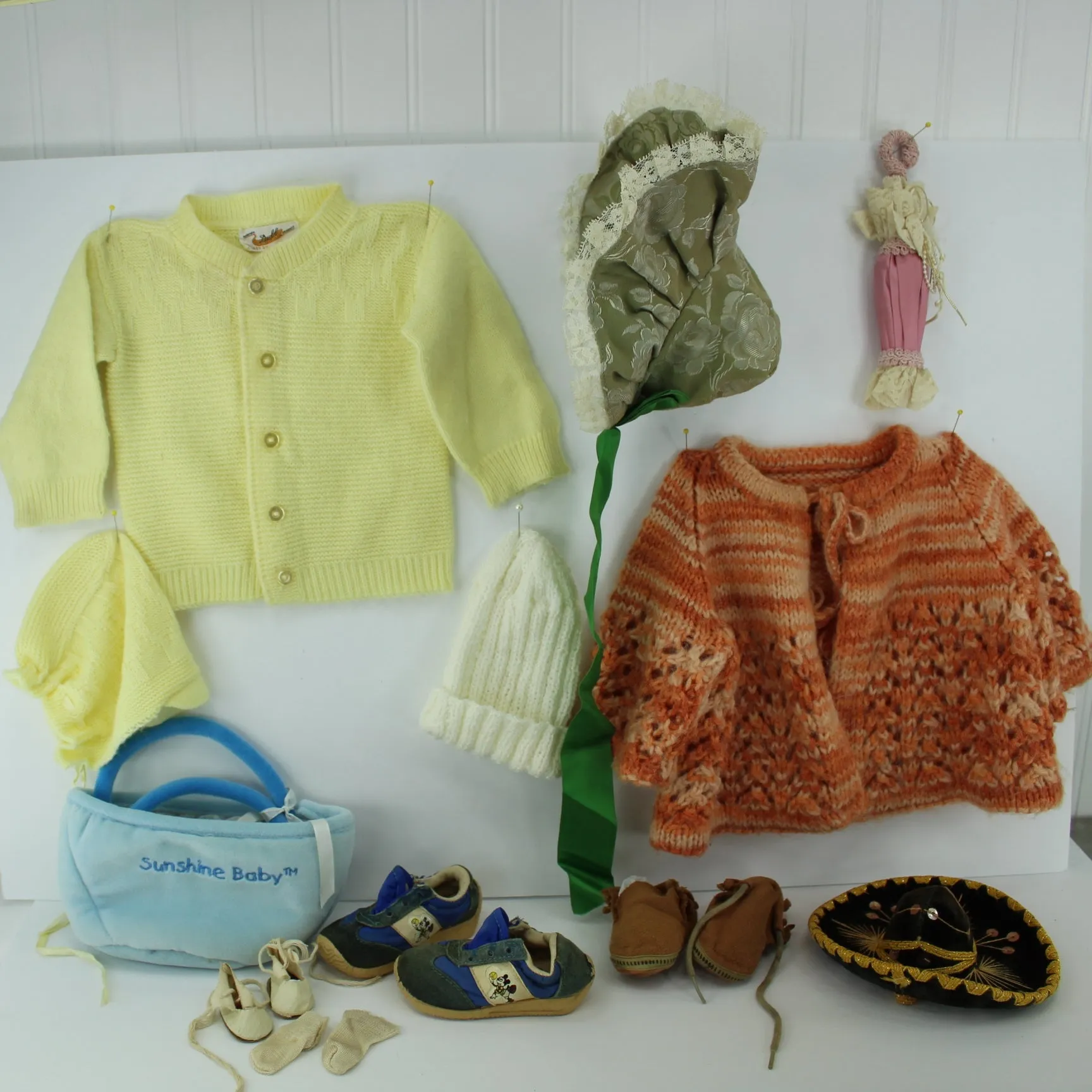 Vintage Antique Lot Collection 42 Pieces Pairs Doll Clothes Shoes All Sizes Labels & Hand Made